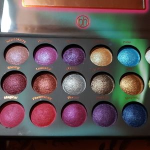 BH Cosmetics Aurora Lights Palette
